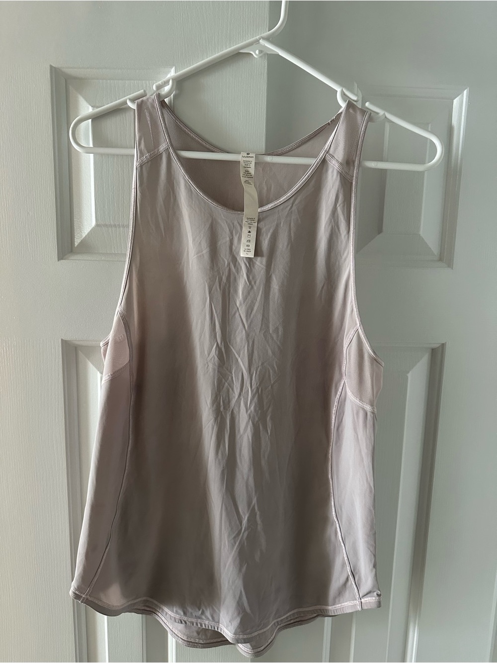 Light Pink LuLu Lemon Women's Athletic Tank Top